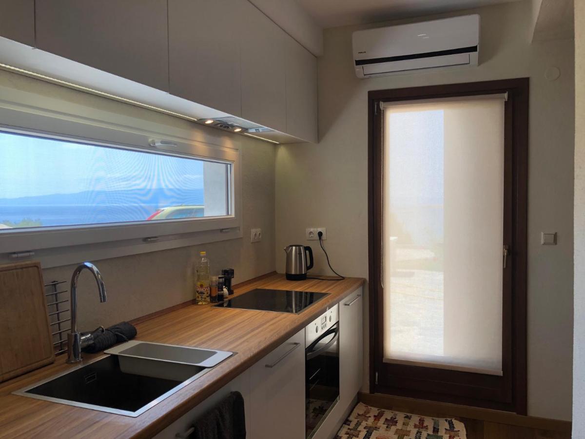 Sound Of Athos Apartment
